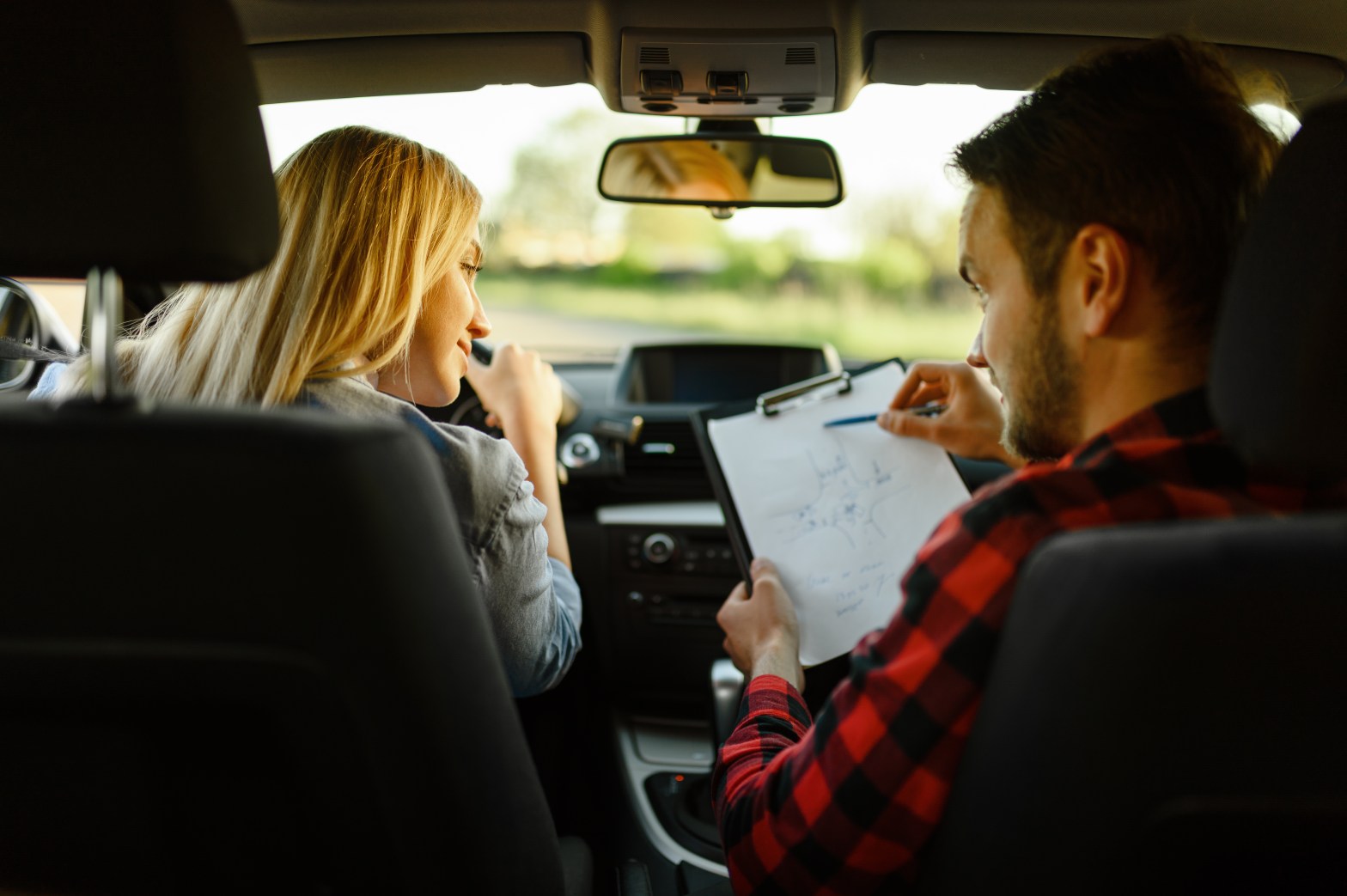 Kabinet wil verplichte Tussentijdse Toets bij rijles